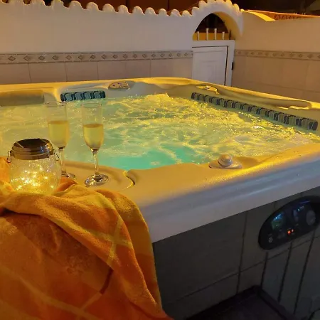 Jacuzzi House Sunflower *