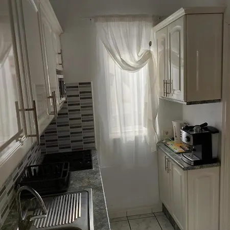 Jacuzzi House Sunflower