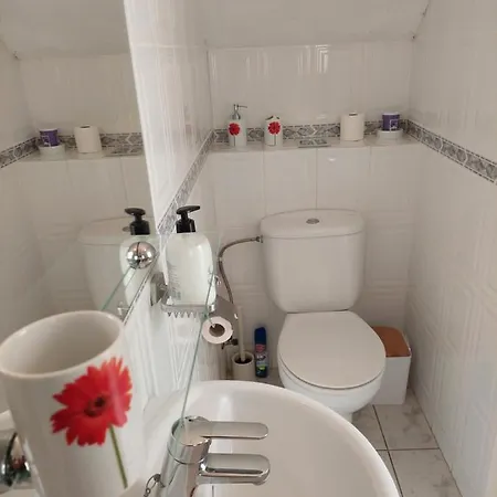 Holiday home Jacuzzi House Sunflower