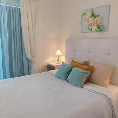 Holiday home Jacuzzi House Sunflower Costa Del Silencio